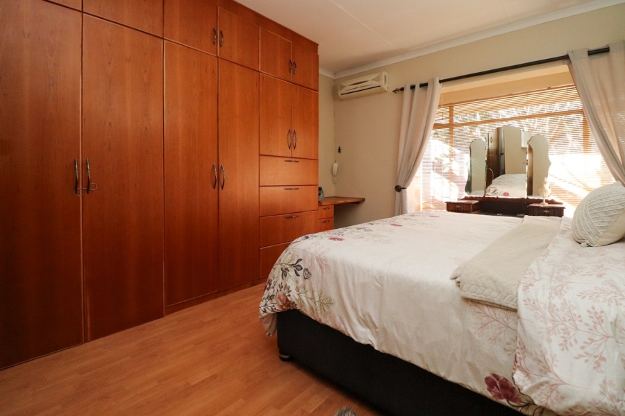 3 Bedroom Property for Sale in Wilkoppies North West